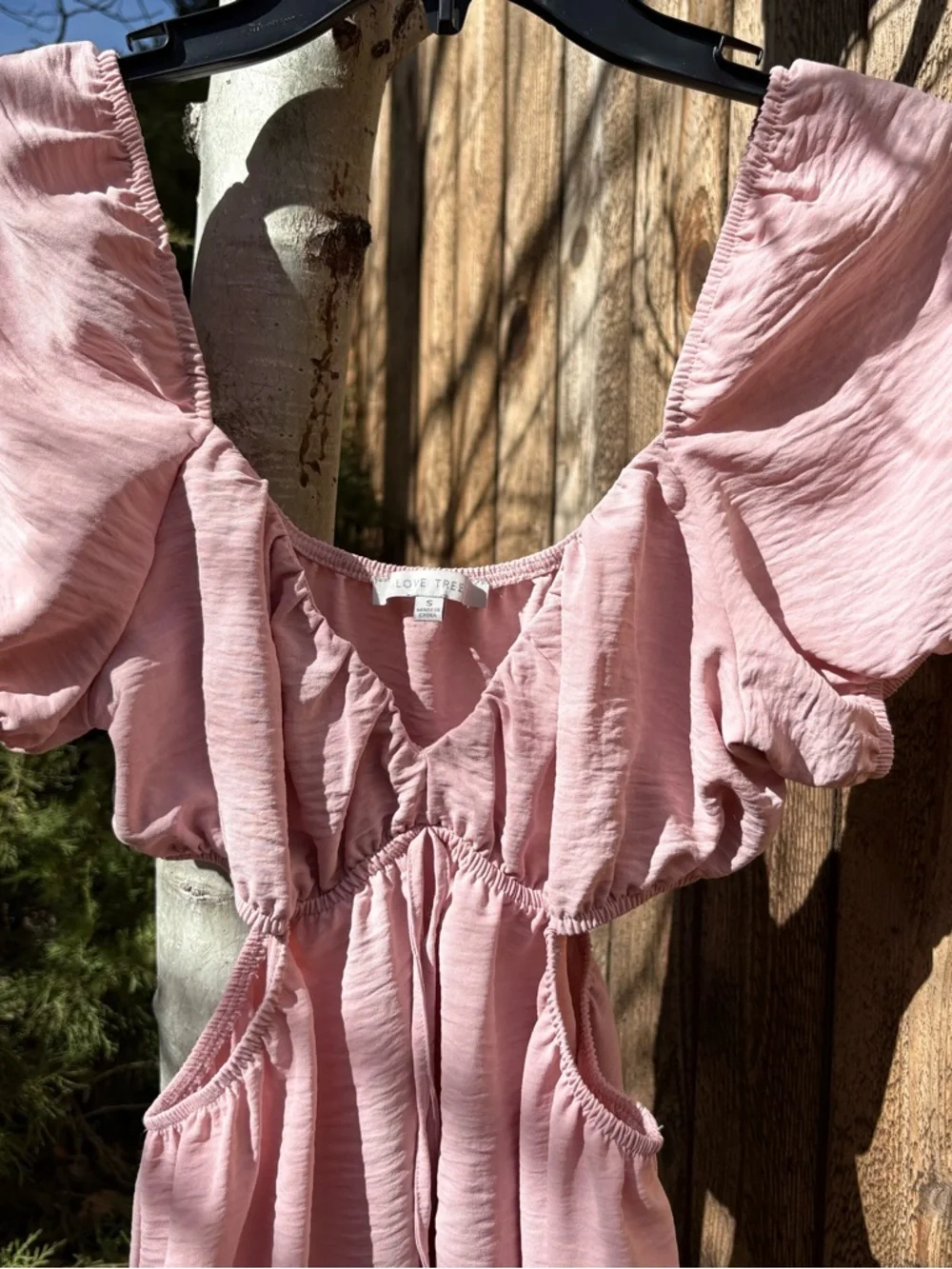 Romantic Spring/Summer Dusty Pink Dress Balloon Sleeves and Side Cut-Outs size S